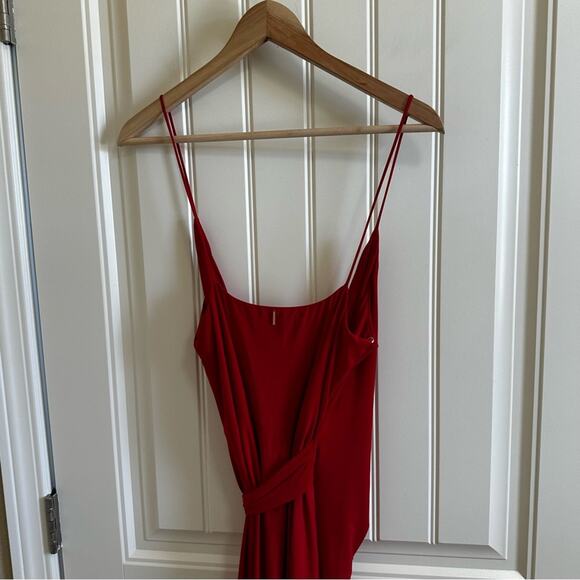MISA Los Angeles women’s hi Lo dress medium NWT red - Picture 9 of 12